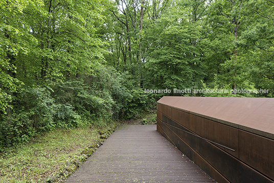 estadi d'atletisme tossols basil rcr arquitectes