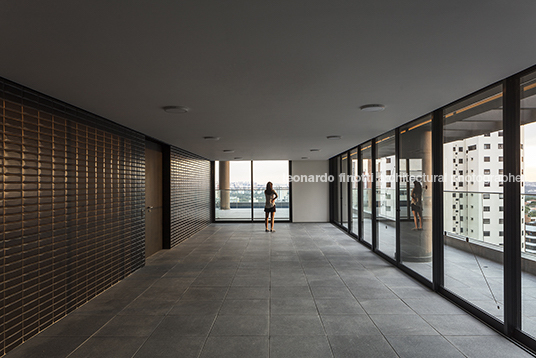 spot 393 amz arquitetos