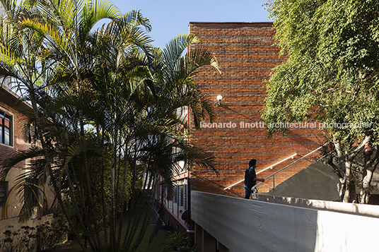 edifício residencial passarela jaime wasserman