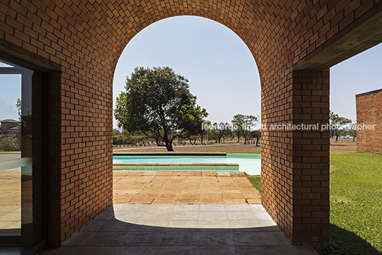 house in parkway joão filgueiras lima (lelé)