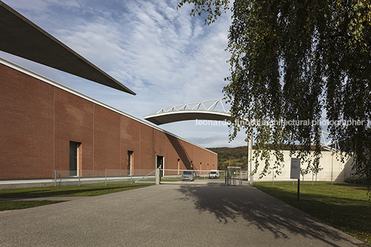 vitra factory hall alvaro siza