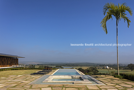 residência mje - fazenda boa vista jacobsen arquitetura