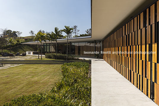 residência mje - fazenda boa vista jacobsen arquitetura