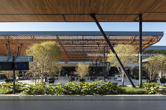 praça aeroporto flp ja8 arquitetura e paisagem