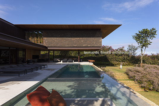 casa lr - fazenda boa vista jacobsen arquitetura