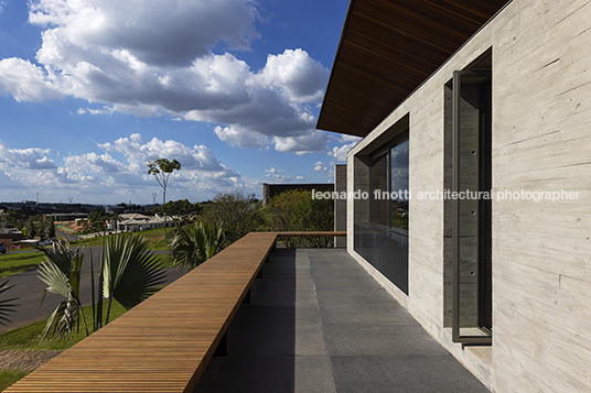 casa ninho felipe caboclo arquitetura