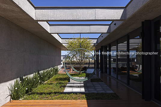 edifício jurerê on ark7 arquitetos