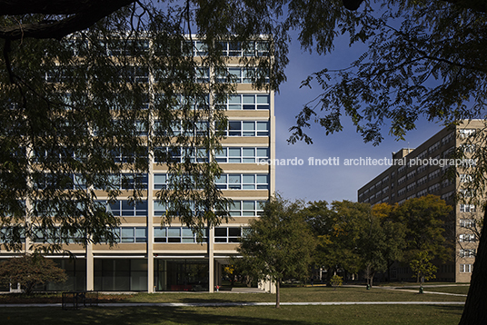 iit carman hall mies van der rohe