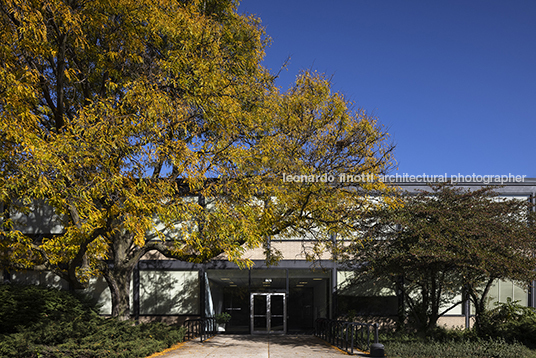 iit harold leonard stuart building skidmore, owings & merrill