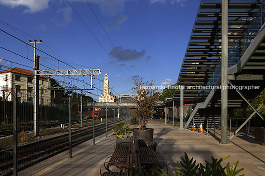 estação da luz charles henry driver