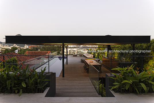 casa mmo bernardes arquitetura