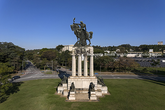 monumento a ramos de azevedo galileo emendabili