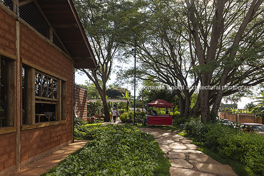 cozinha+loja comunitária mach arquitetos