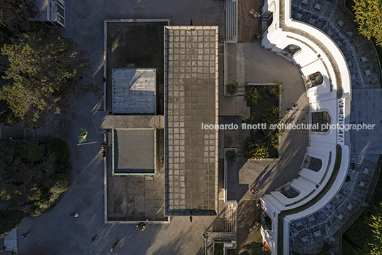 pavilhão brasileiro na bienal de veneza gabriela de matos