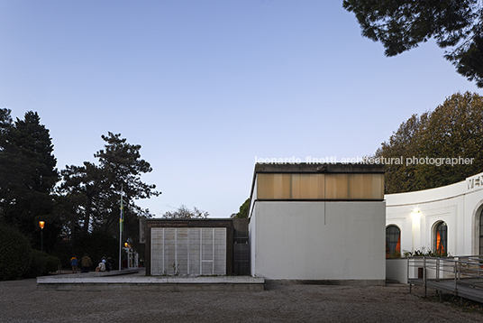 pavilhão brasileiro na bienal de veneza gabriela de matos