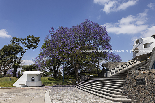 centro cultural miguel Ángel asturias efraín recinos