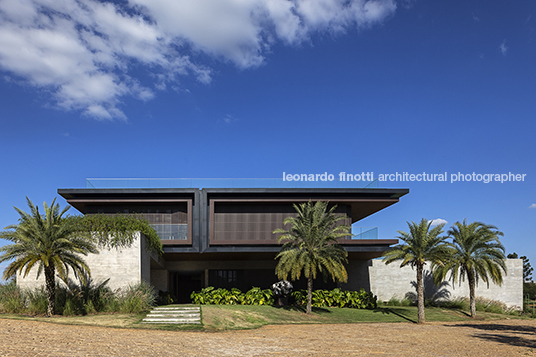 casa refúgio - fazenda boa vista felipe caboclo arquitetura