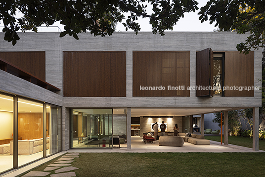 casa no morumbi luiz paulo andrade arquitetos