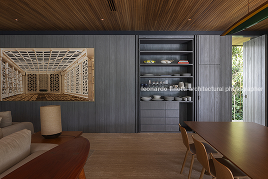 casa rc - iporanga jacobsen arquitetura