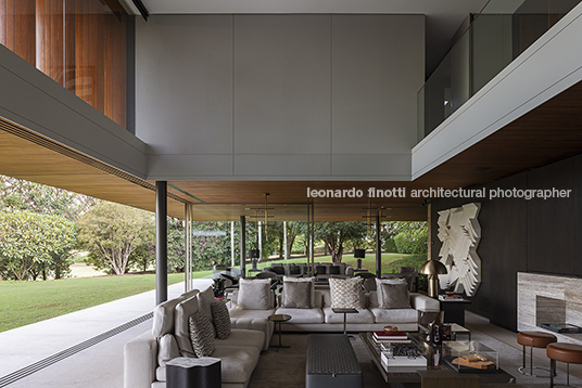casa cc - fazenda boa vista jacobsen arquitetura