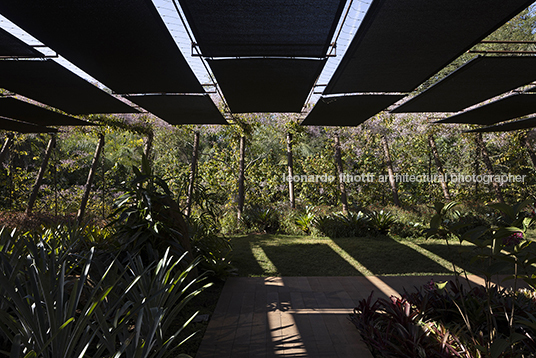 galeria yayoi kusama - inhotim mach arquitetos