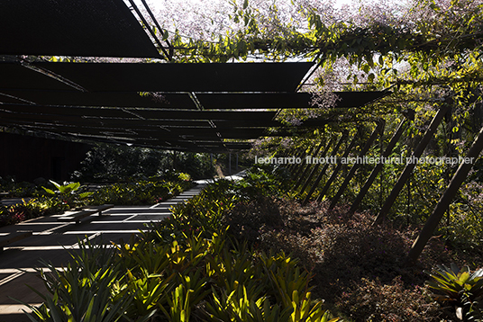 galeria yayoi kusama - inhotim mach arquitetos