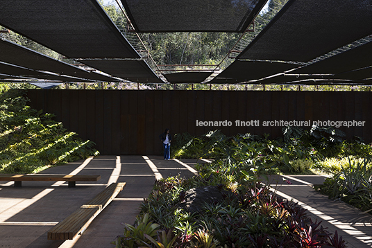 galeria yayoi kusama - inhotim mach arquitetos