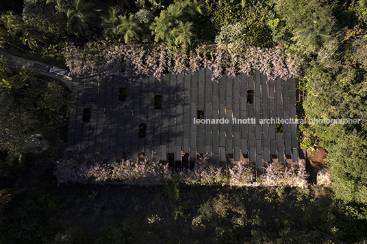 galeria yayoi kusama - inhotim mach arquitetos