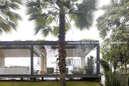 mobiliáa jobim carlevaro arquitetos